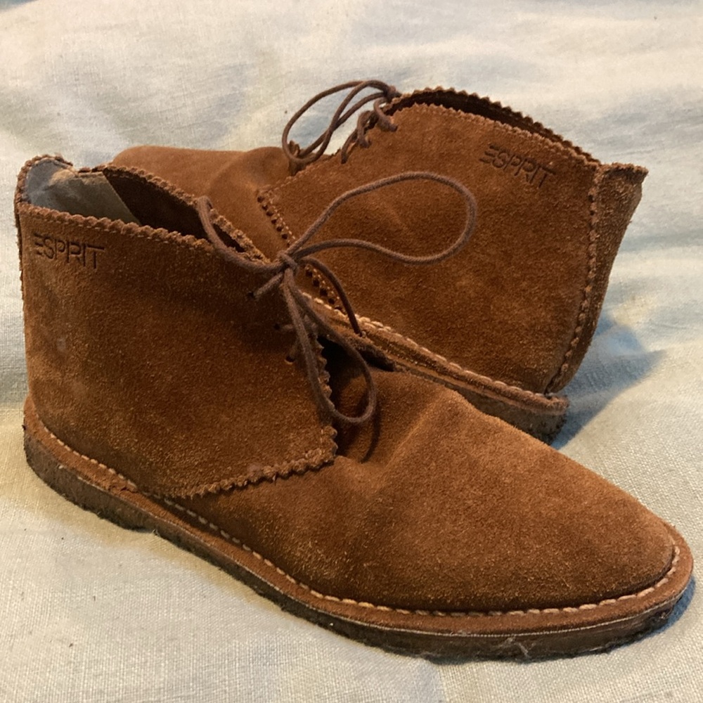 Esprit Suede Ankle Boots